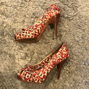 🛑 SOLD! Peep Toe Pumps w/ Floral Pattern & Bow 🛑